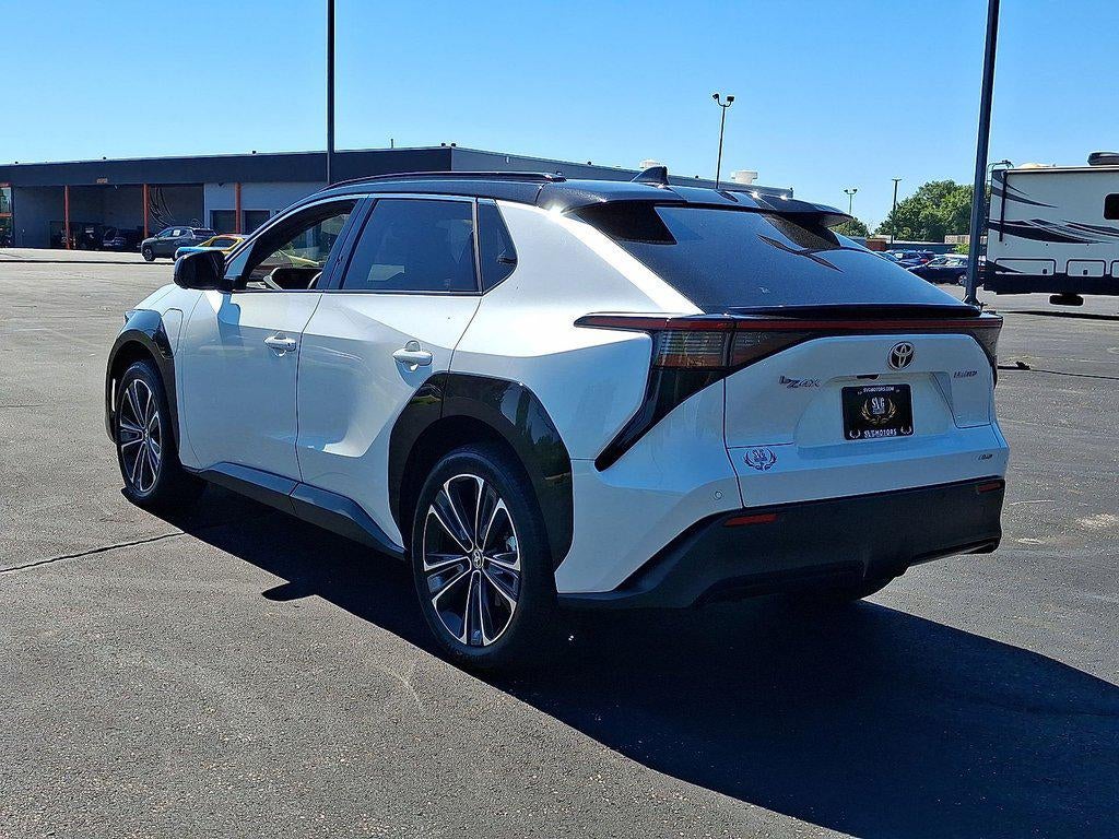 2023 Toyota Bz4x XLE AWD (Natl)