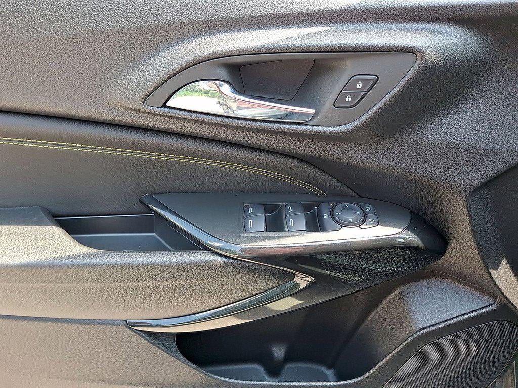 2026 Chevrolet Trax FWD 4dr LT