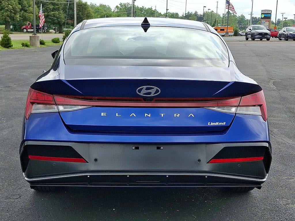 2024 Hyundai Elantra Limited IVT