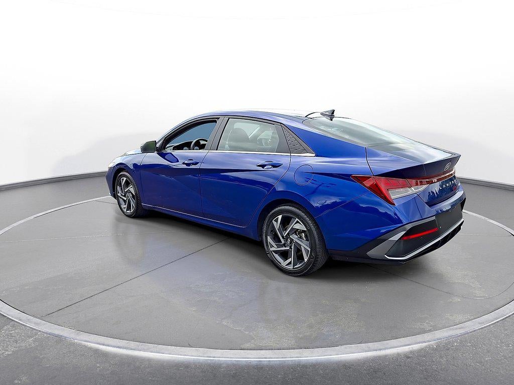 2024 Hyundai Elantra Limited IVT
