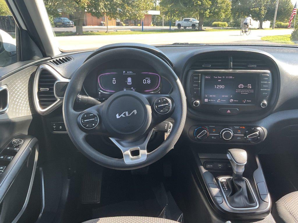 2024 Kia Soul LX IVT