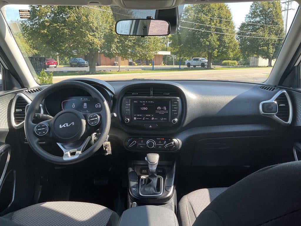 2024 Kia Soul LX IVT