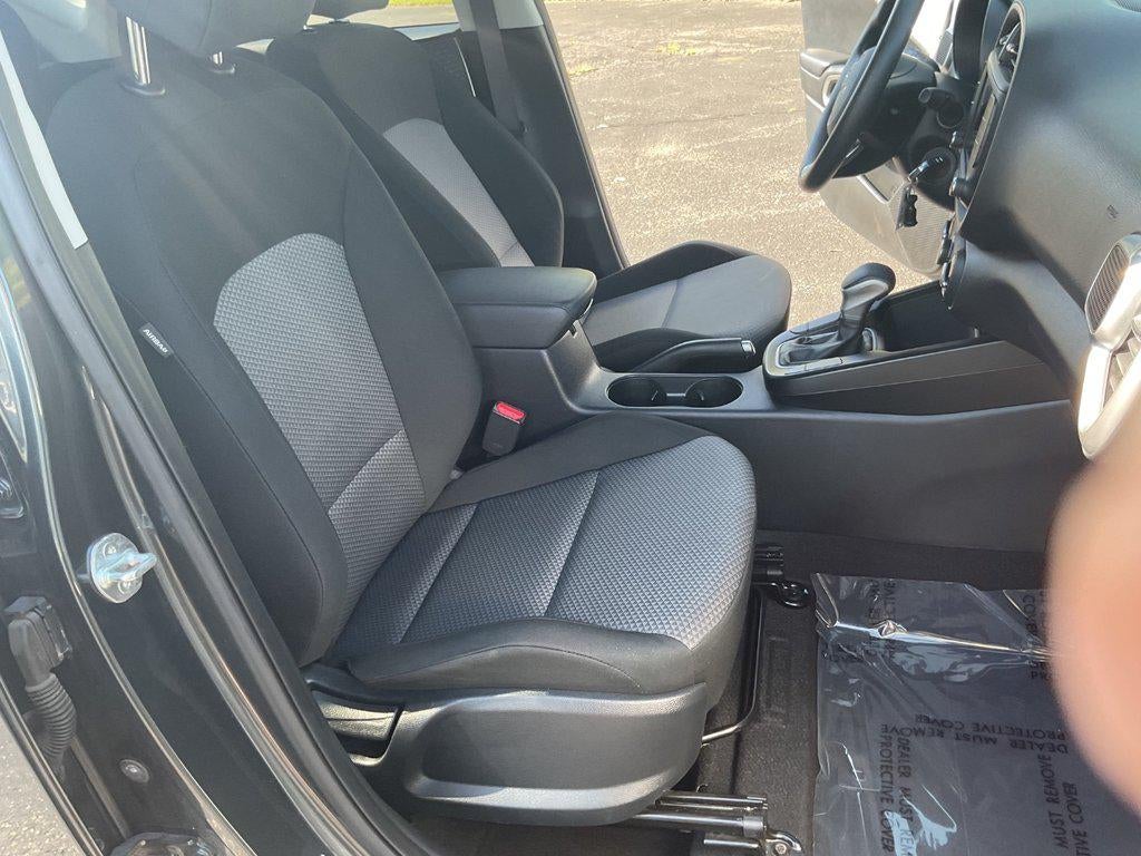 2024 Kia Soul LX IVT