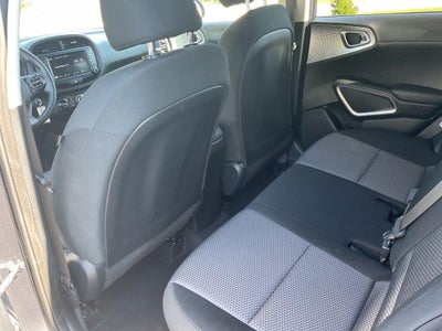 2024 Kia Soul LX IVT