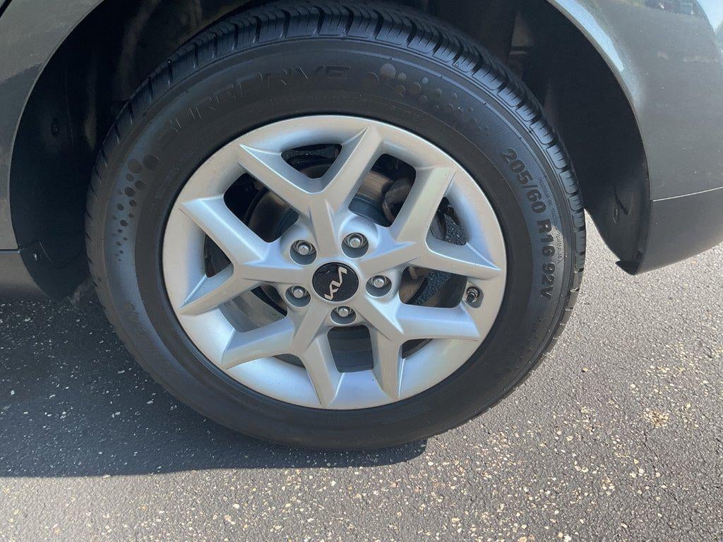 2024 Kia Soul LX IVT