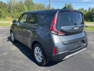 2024 Kia Soul LX IVT