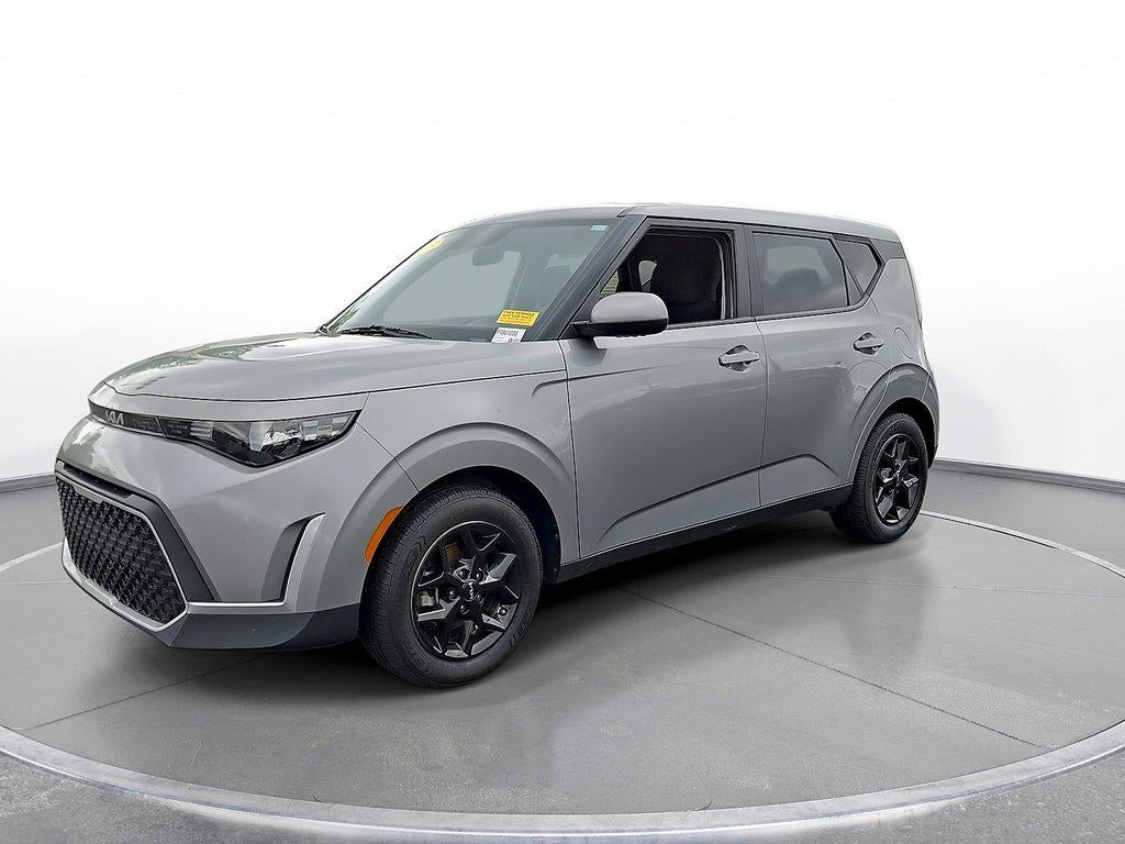 2023 Kia Soul LX IVT
