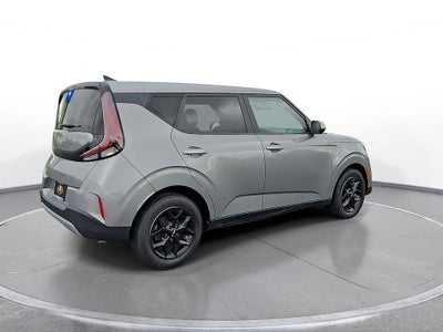 2023 Kia Soul LX IVT