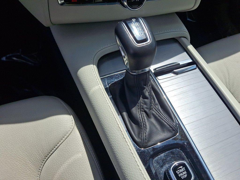 2022 Volvo Xc90 T5 AWD Momentum 7P