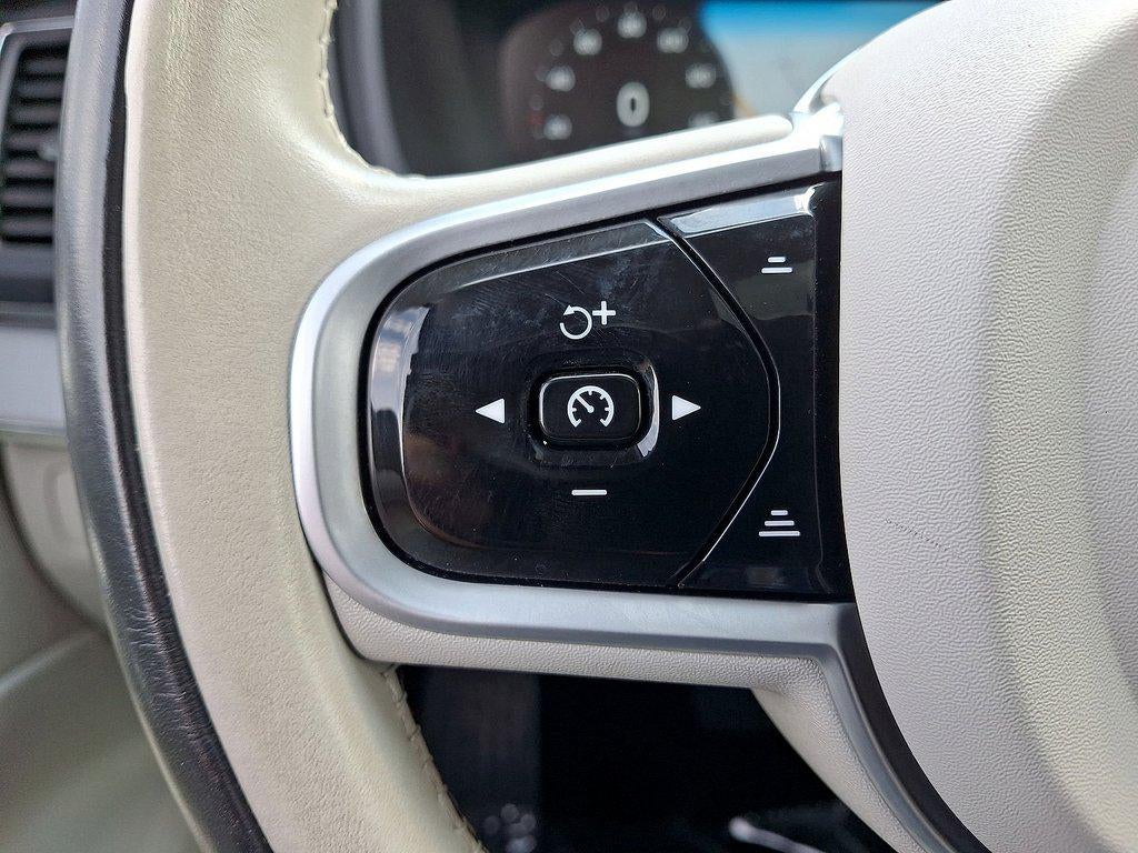 2022 Volvo Xc90 T5 AWD Momentum 7P