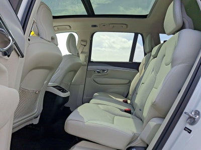2022 Volvo Xc90 T5 AWD Momentum 7P