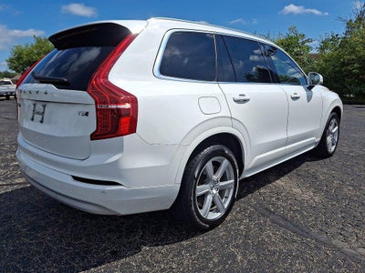 2022 Volvo Xc90 T5 AWD Momentum 7P