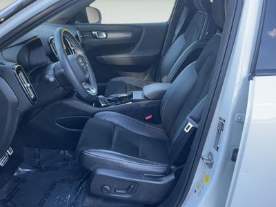 2021 Volvo XC40 Recharge P8 eAWD Pure Electric