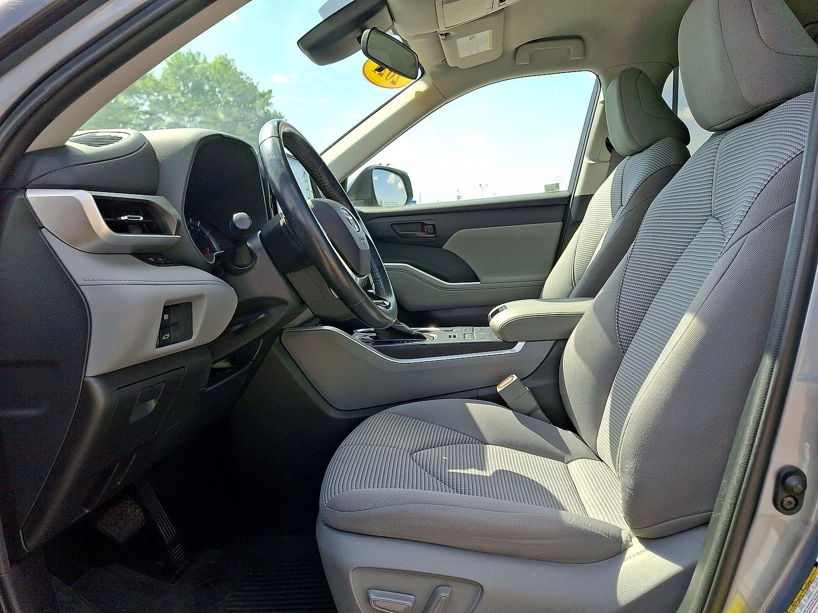 2021 Toyota Highlander LE
