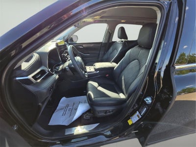 2025 Toyota Highlander Hybrid Platinum