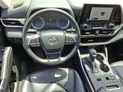 2023 Toyota Highlander Hybrid XLE