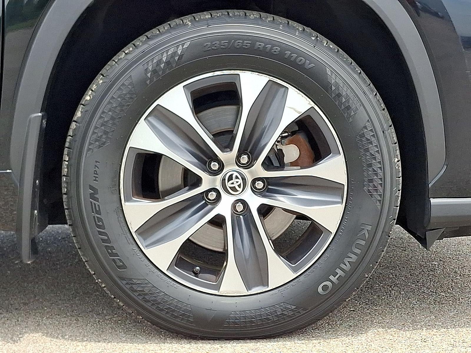 2023 Toyota Highlander Hybrid XLE
