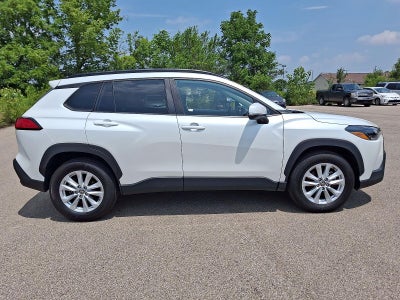 2024 Toyota Corolla Cross LE