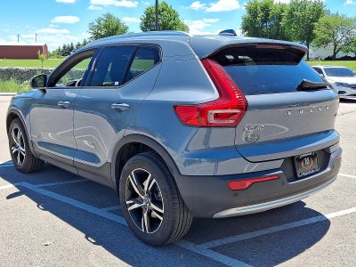 2023 Volvo XC40 Core