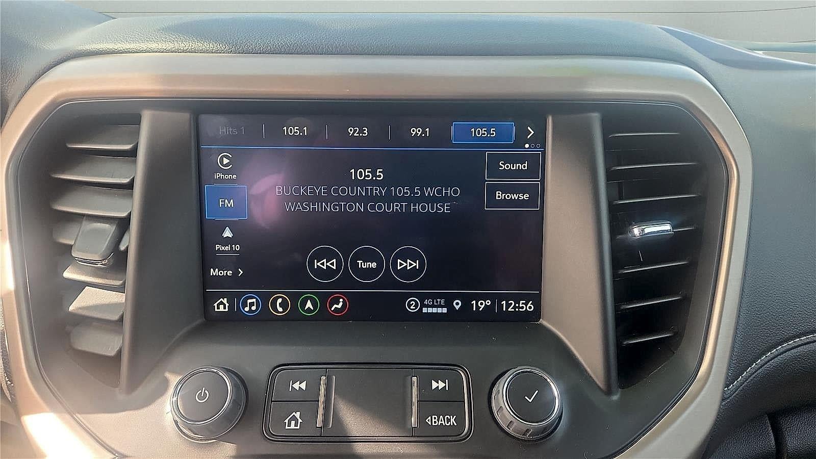 2023 GMC Acadia Denali