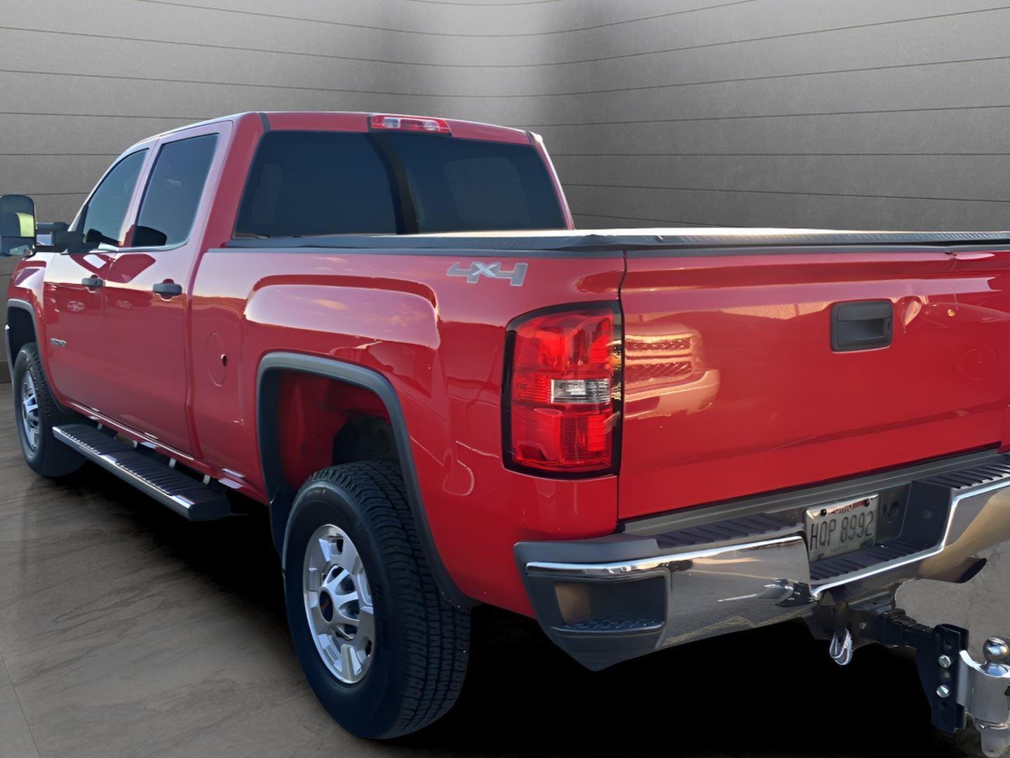 2015 GMC Sierra 2500HD available WiFi 4WD Crew Cab 153.7