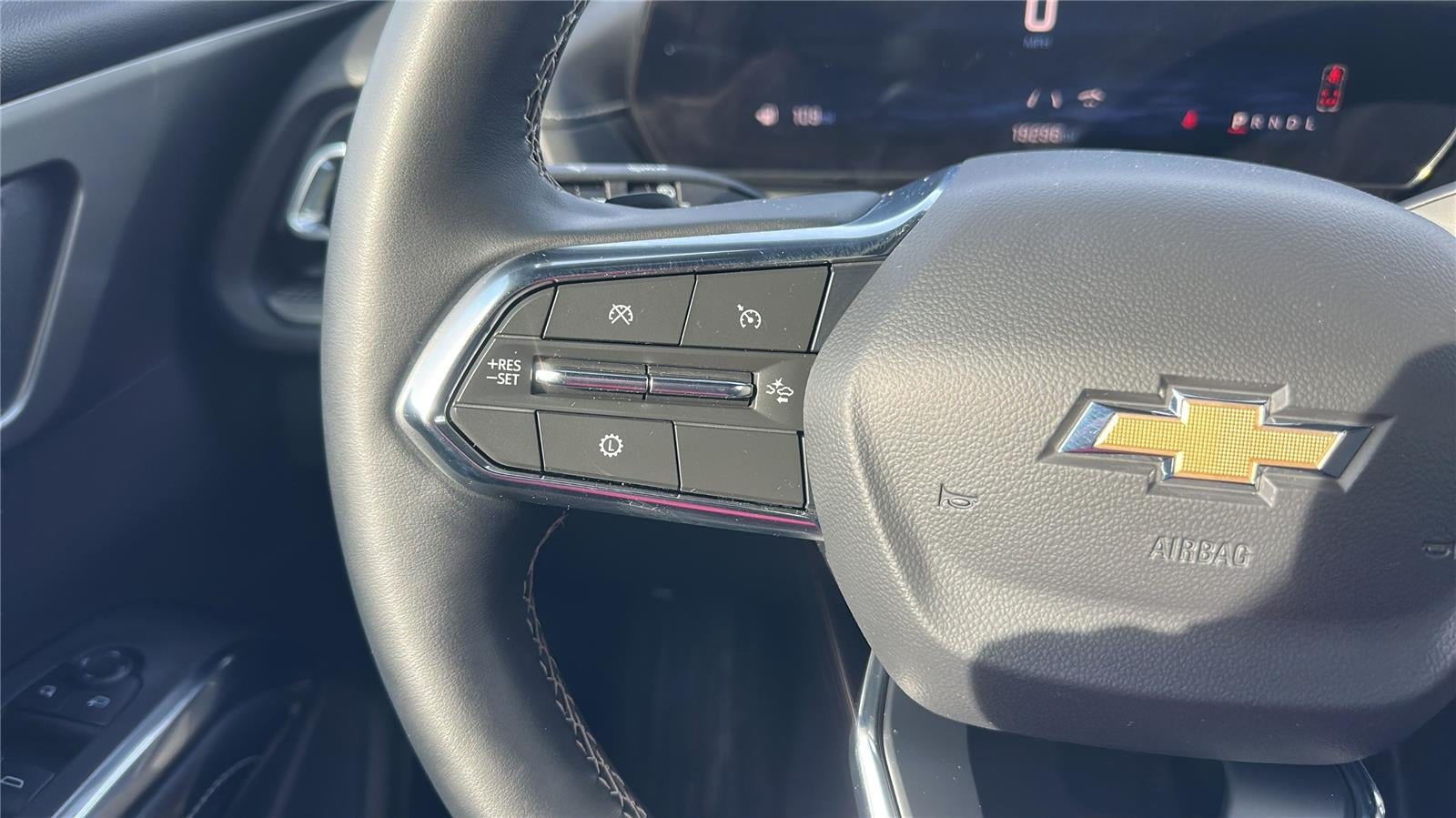 2025 Chevrolet Traverse FWD LT