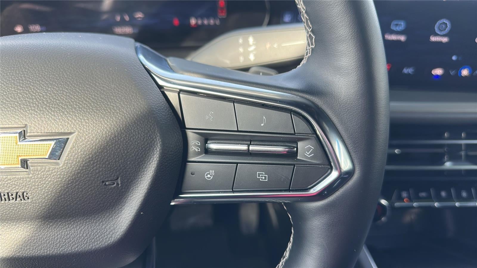 2025 Chevrolet Traverse FWD LT