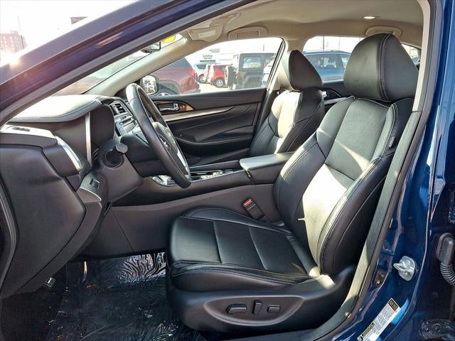 2023 Nissan Maxima SV