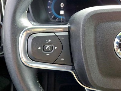2023 Volvo XC40 Core