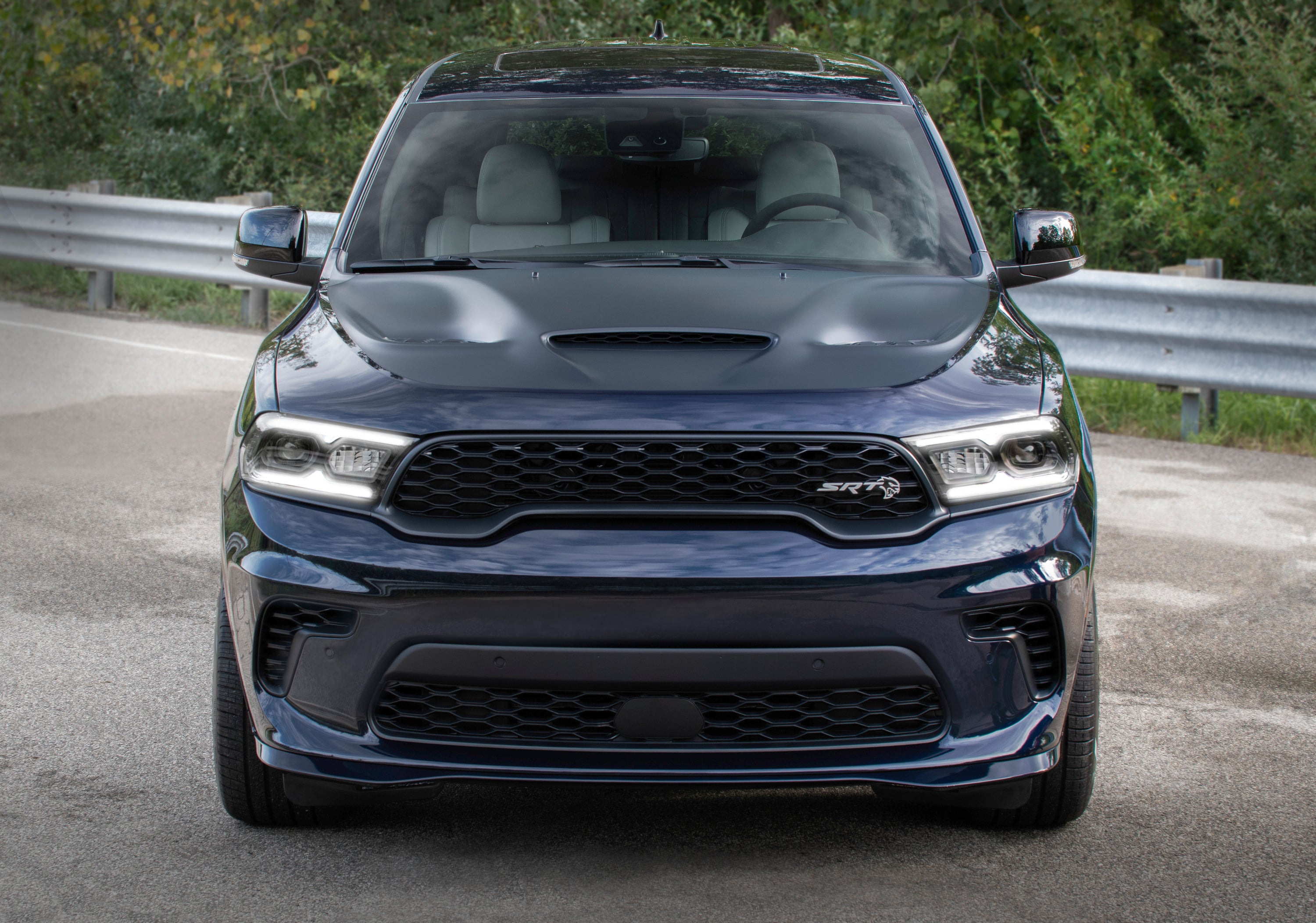 the front of a dodge durango